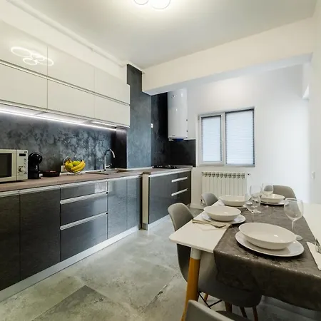 Radu Apartament إيفوري نورد